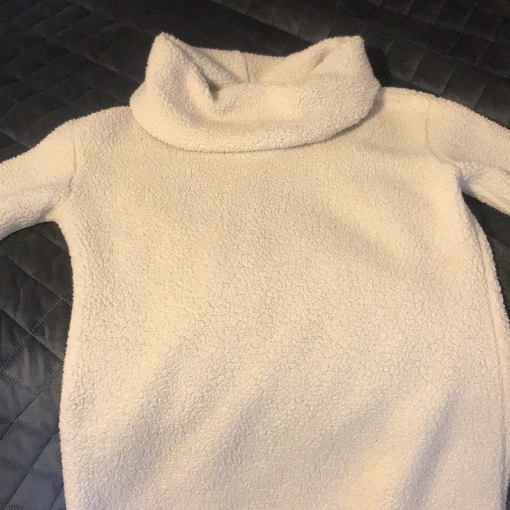Adjustable turtleneck Sherpa sweater Size Medium
